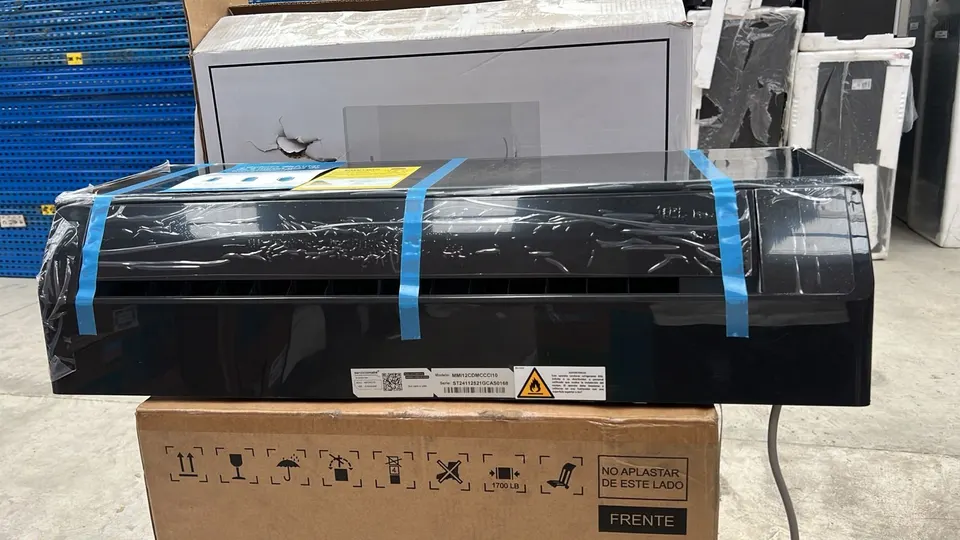 Aire acondicionado Mabe negro (B) — foto 1 de 4