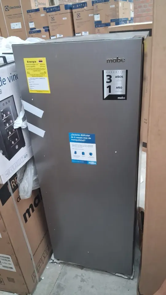 Congelador Vertical Mabe 200L Acero — foto 1 de 2